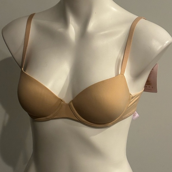 Savage X Fenty Other - Savage X Fenty Honey Nude Toned Lightly Padded Underwire Bra